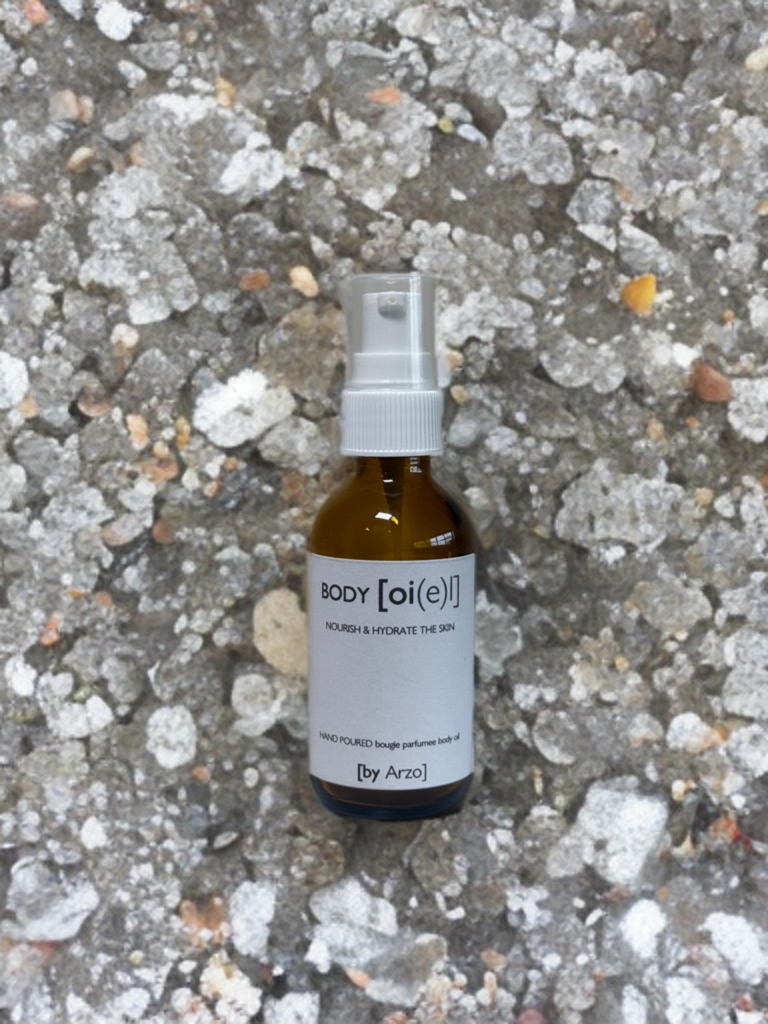 0 INFINITE-PLUM AMBER DARK MUSK
