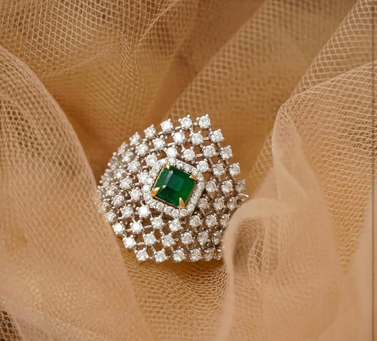 EMERALD EMPRESS RING