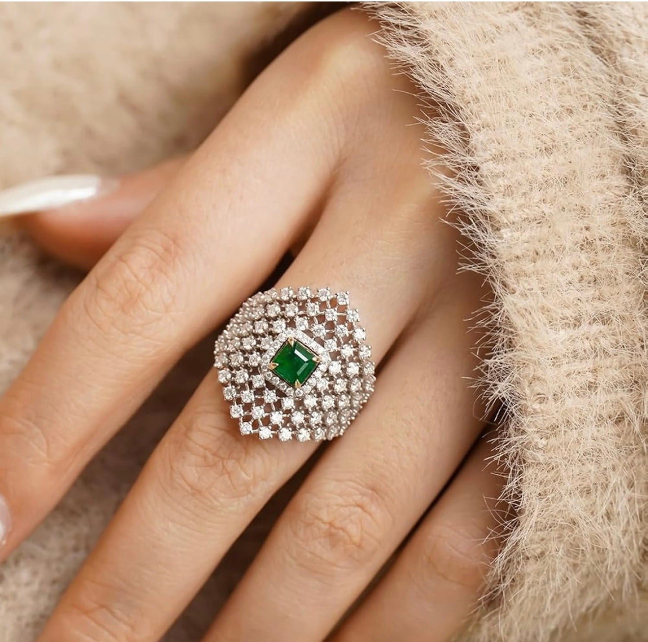 EMERALD EMPRESS RING