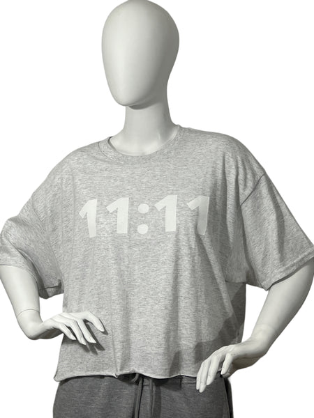 11:11 BY ARZO CROPPED TEE