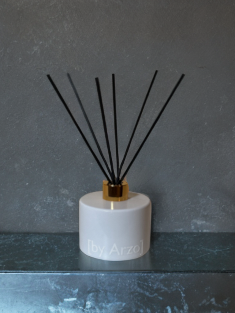 42 BLUE ORCHIDS IN ATLANTIS-SEA SALT FREESIA AMBER