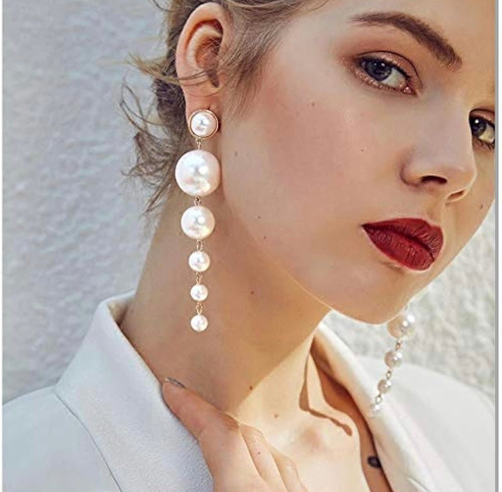 CELESTE PEARL DROP EARRINGS