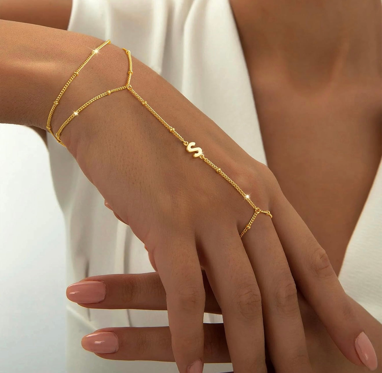 INITIAL GODDESS HANDCHAIN RING