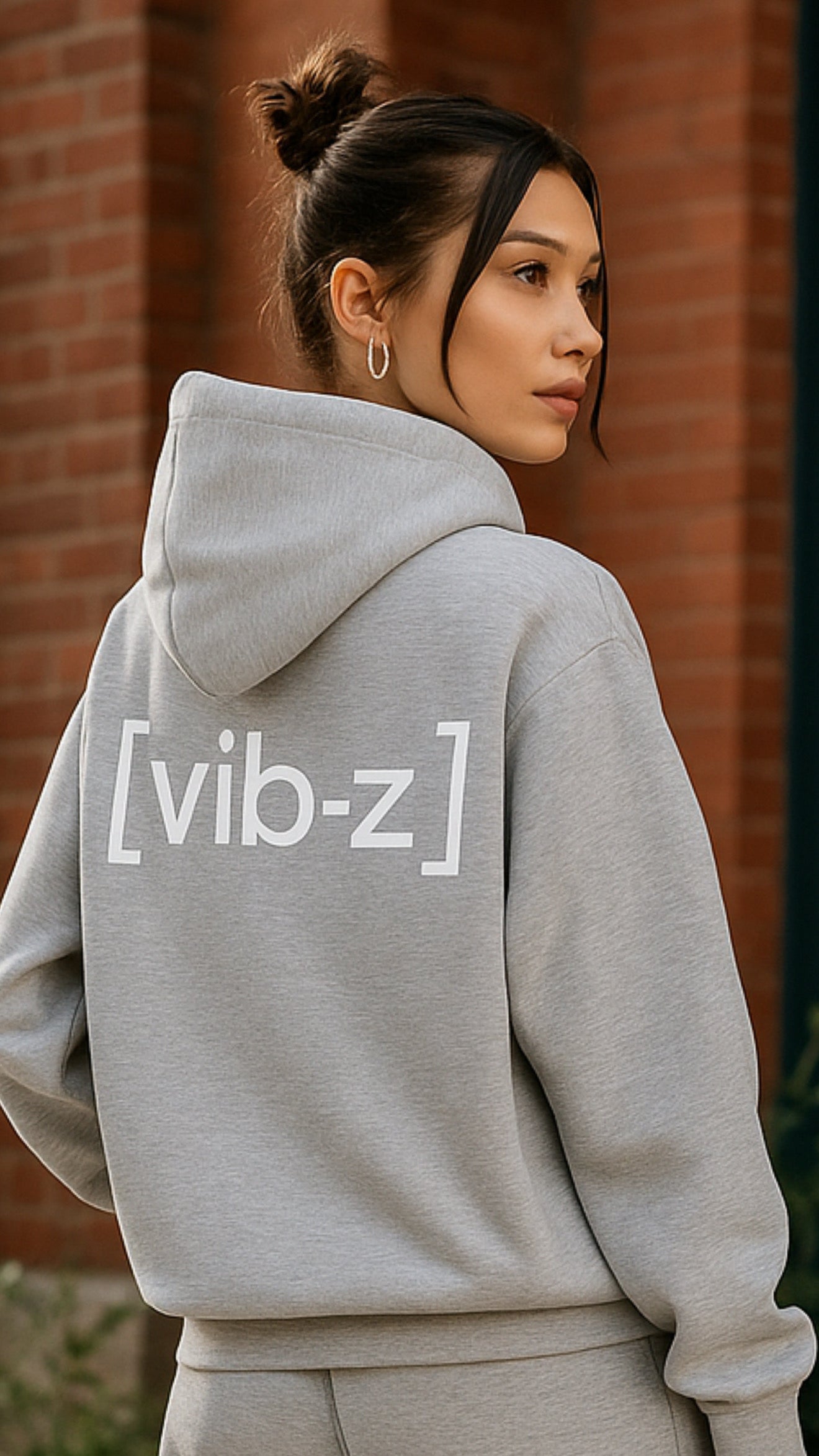 VIBES CLASSIC ZIP UP HOODIE